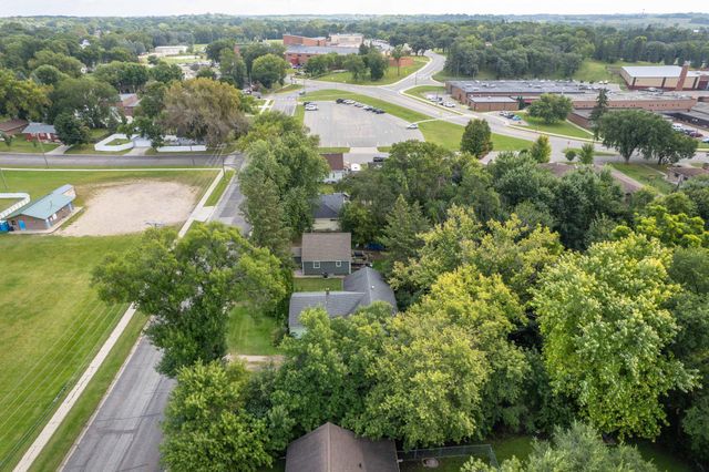 314 E Cecil Avenue, Fergus Falls, MN 56537