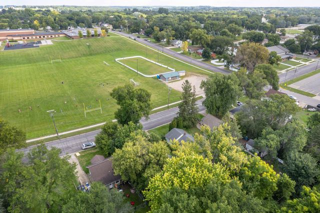 314 E Cecil Avenue, Fergus Falls, MN 56537