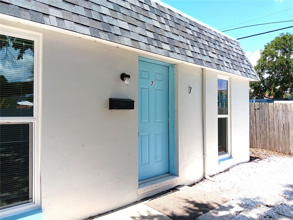 885 BELTREES STREET 7, Dunedin, FL 34698