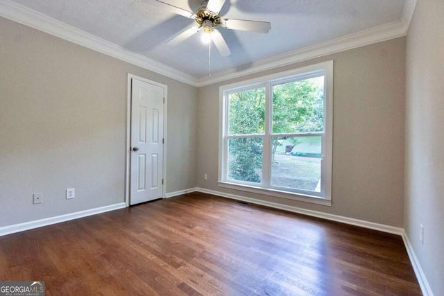 5507 Riverside Drive, Sugar Hill, GA 30518