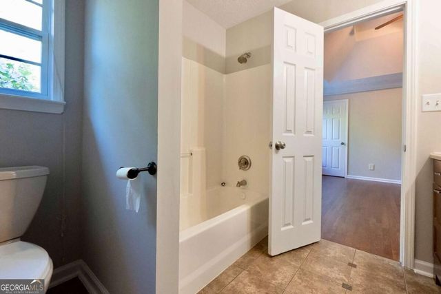5507 Riverside Drive, Sugar Hill, GA 30518