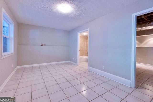 5507 Riverside Drive, Sugar Hill, GA 30518