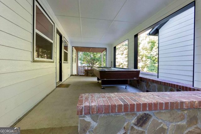 5507 Riverside Drive, Sugar Hill, GA 30518