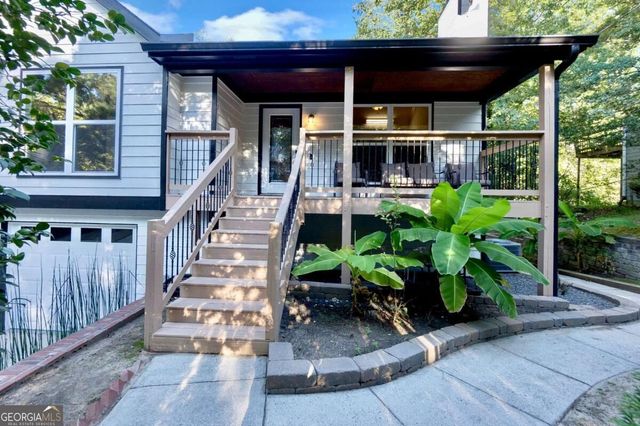 5507 Riverside Drive, Sugar Hill, GA 30518