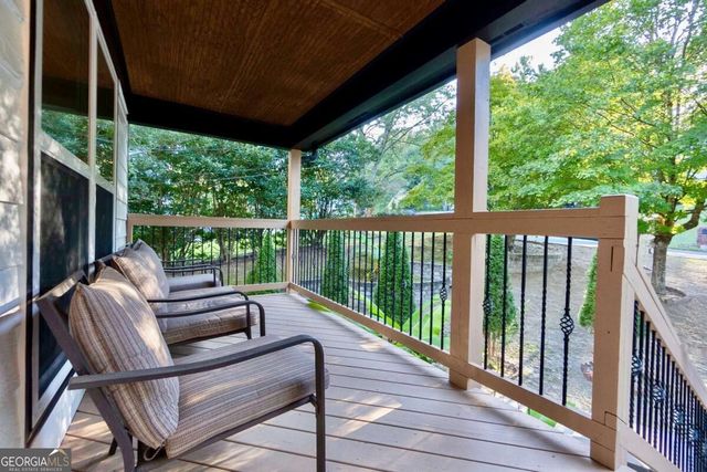5507 Riverside Drive, Sugar Hill, GA 30518