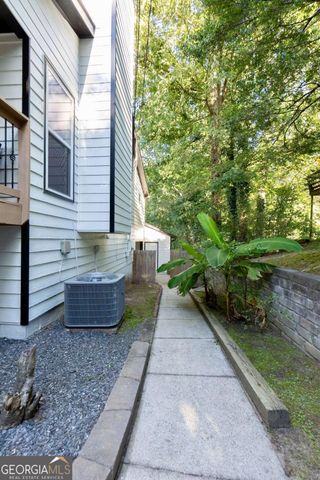 5507 Riverside Drive, Sugar Hill, GA 30518