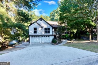 5507 Riverside Drive, Sugar Hill, GA 30518