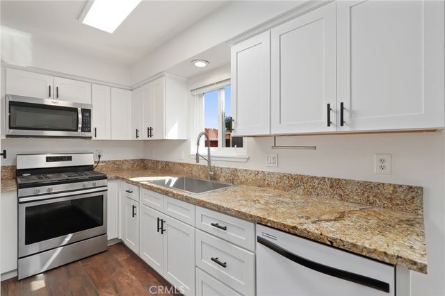 10160 Ascot Circle, Huntington Beach, CA 92646