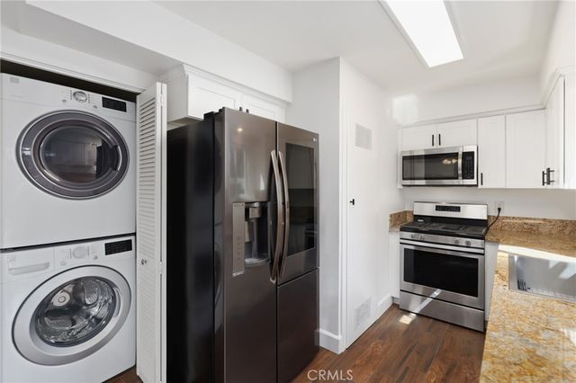 10160 Ascot Circle, Huntington Beach, CA 92646