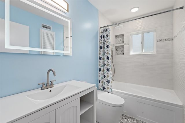 10160 Ascot Circle, Huntington Beach, CA 92646