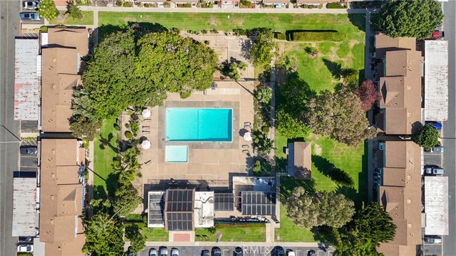 10160 Ascot Circle, Huntington Beach, CA 92646