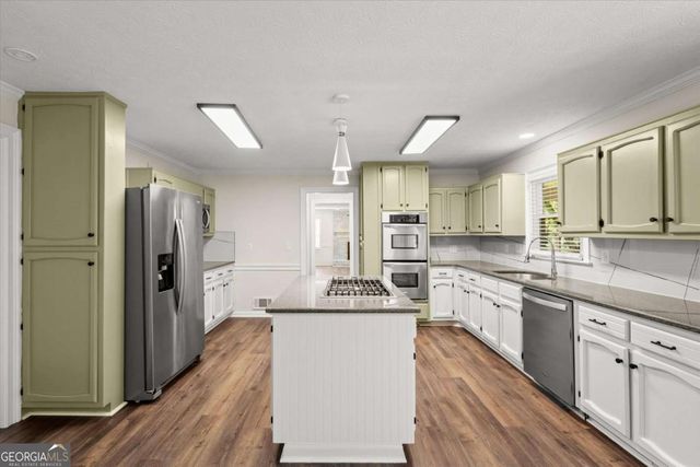 4922 Signal Court SW, Lilburn, GA 30047