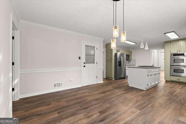 4922 Signal Court SW, Lilburn, GA 30047