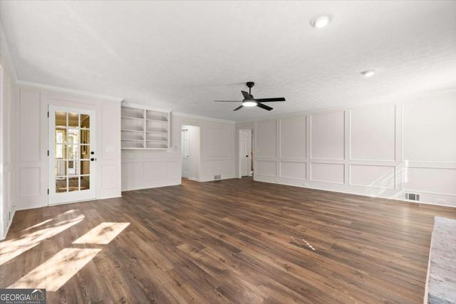 4922 Signal Court SW, Lilburn, GA 30047