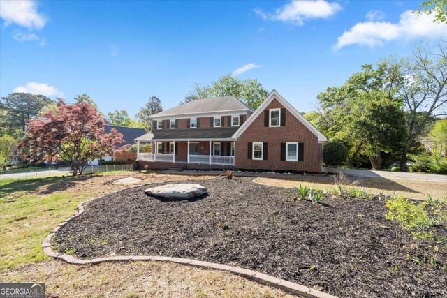 4922 Signal Court SW, Lilburn, GA 30047