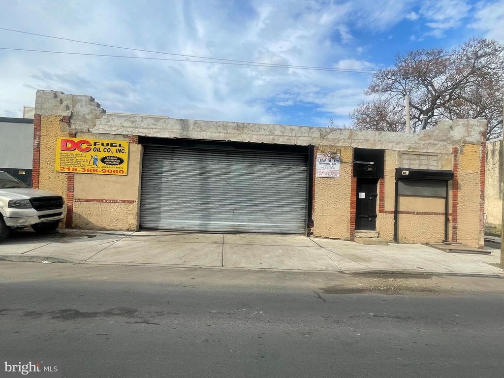 Image 1 of property listing at 3967-71 PARRISH ST, Philadelphia, PA 19104