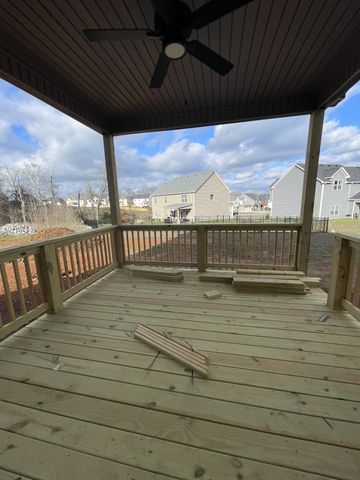 857 Burley Barn Rd, Clarksville, TN 37042