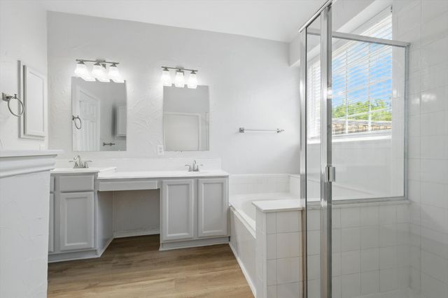 821 Pinnacle Circle, Lewisville, TX 75077