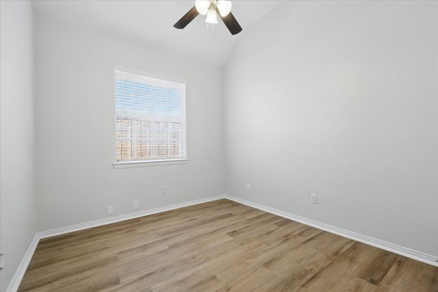 821 Pinnacle Circle, Lewisville, TX 75077