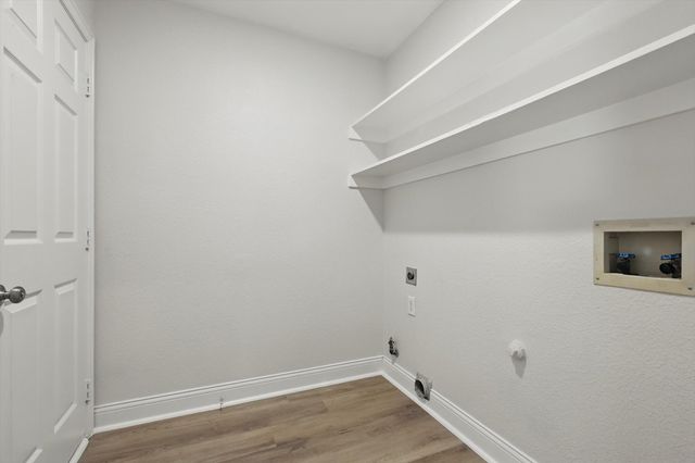 821 Pinnacle Circle, Lewisville, TX 75077