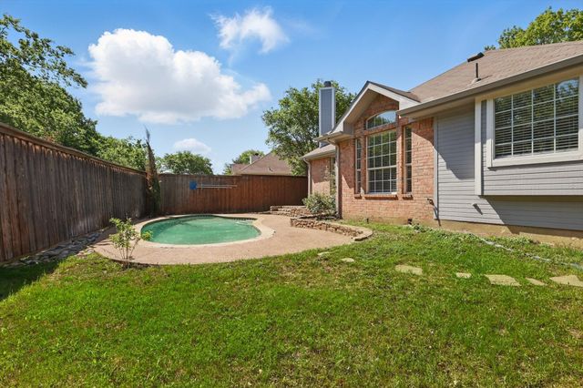821 Pinnacle Circle, Lewisville, TX 75077