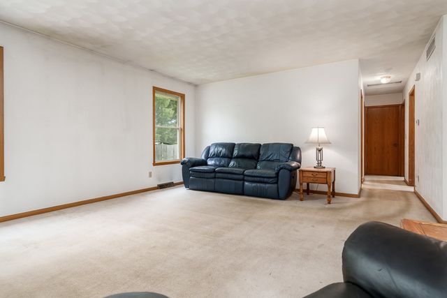 4812 PINE-AL Drive, Machesney Park, IL 61115