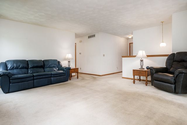 4812 PINE-AL Drive, Machesney Park, IL 61115