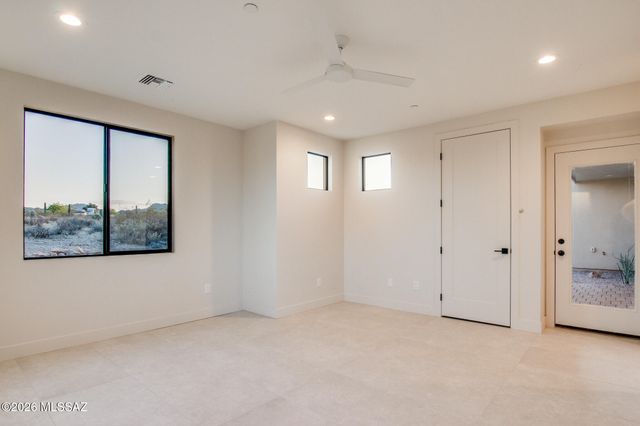 2769 W Black Cloud Court, Tucson, AZ 85745