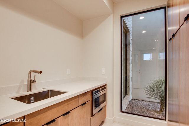 2769 W Black Cloud Court, Tucson, AZ 85745