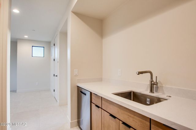 2769 W Black Cloud Court, Tucson, AZ 85745
