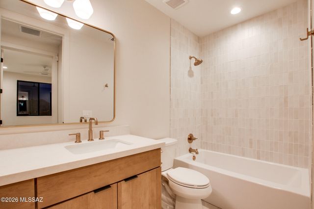 2769 W Black Cloud Court, Tucson, AZ 85745