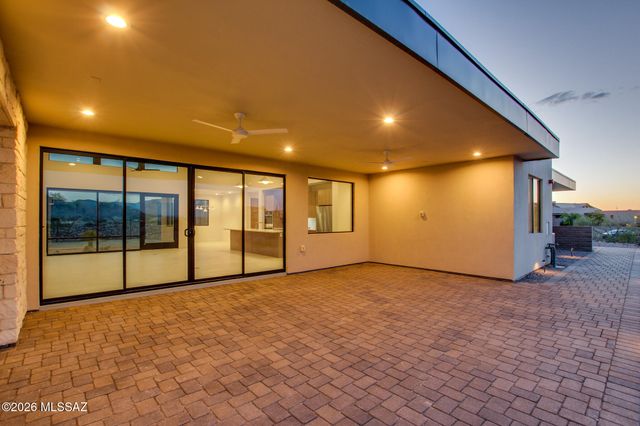 2769 W Black Cloud Court, Tucson, AZ 85745