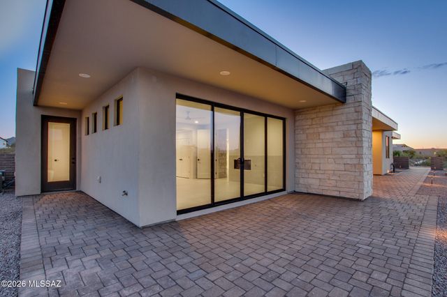 2769 W Black Cloud Court, Tucson, AZ 85745