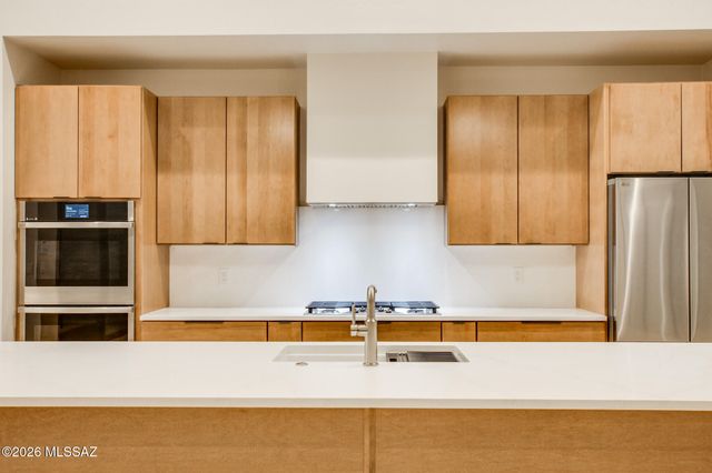 2769 W Black Cloud Court, Tucson, AZ 85745