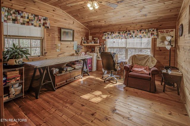 4917 Latta Way, Gatlinburg, TN 37738