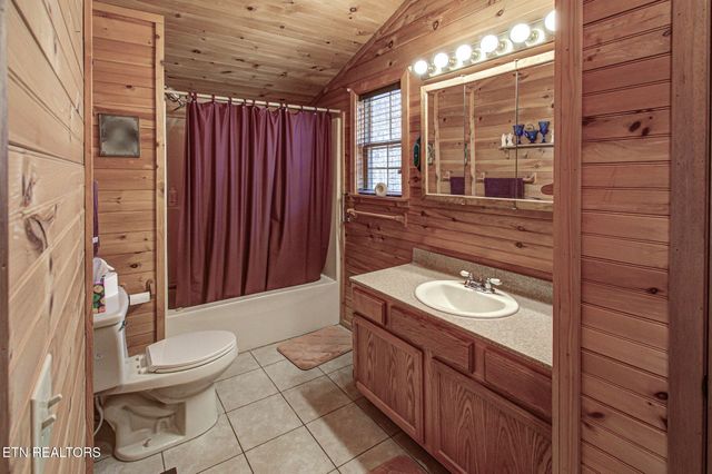 4917 Latta Way, Gatlinburg, TN 37738