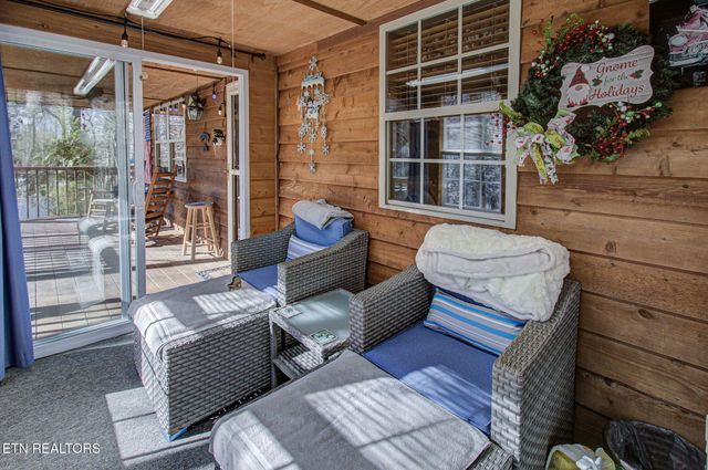 4917 Latta Way, Gatlinburg, TN 37738