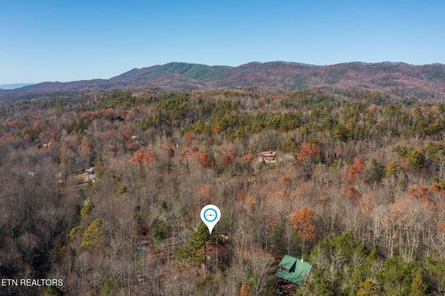 4917 Latta Way, Gatlinburg, TN 37738
