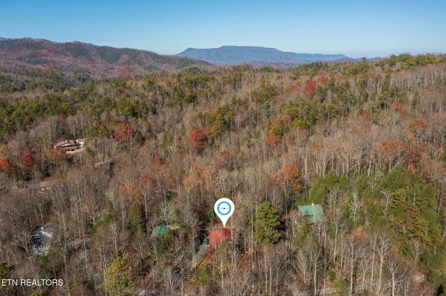 4917 Latta Way, Gatlinburg, TN 37738