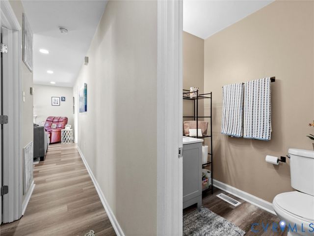 8807 Midway Rd, Henrico, VA 23229