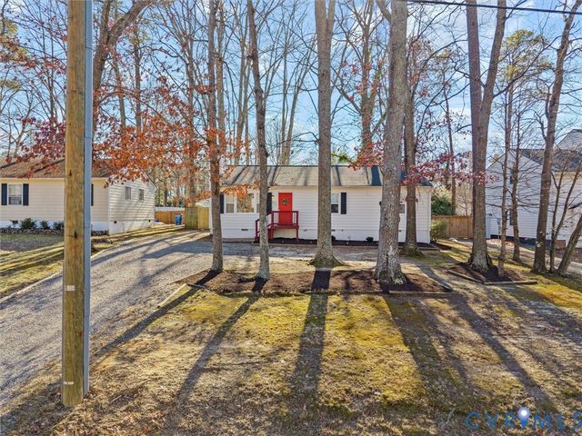 8807 Midway Rd, Henrico, VA 23229