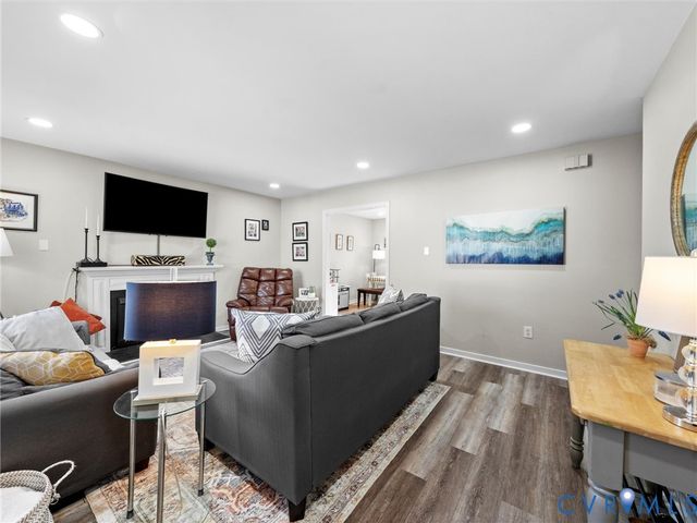 8807 Midway Rd, Henrico, VA 23229