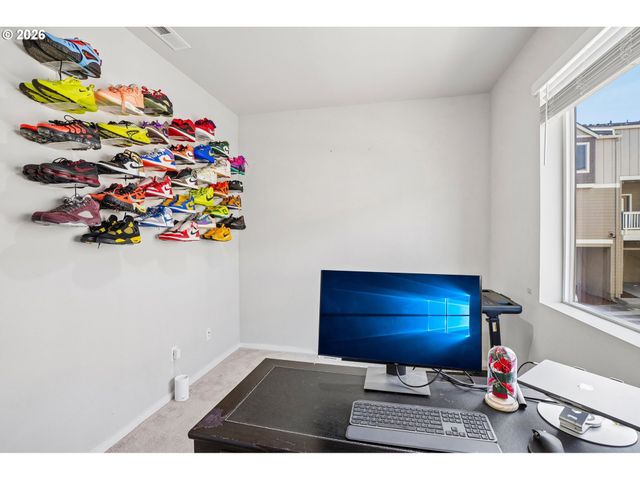 15708 Nw BLUEBLOSSOM St, Portland, OR 97229