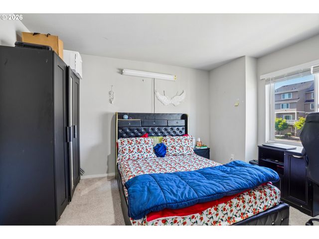 15708 Nw BLUEBLOSSOM St, Portland, OR 97229
