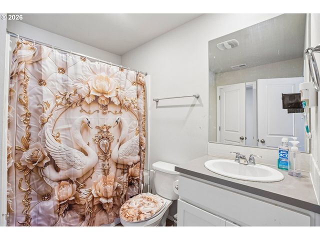 15708 Nw BLUEBLOSSOM St, Portland, OR 97229