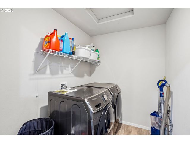 15708 Nw BLUEBLOSSOM St, Portland, OR 97229