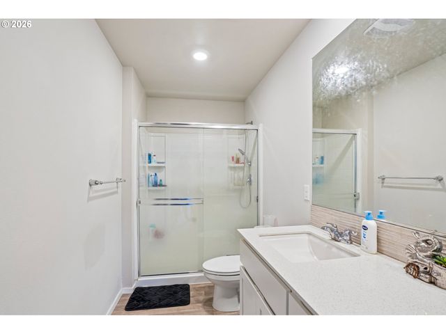 15708 Nw BLUEBLOSSOM St, Portland, OR 97229