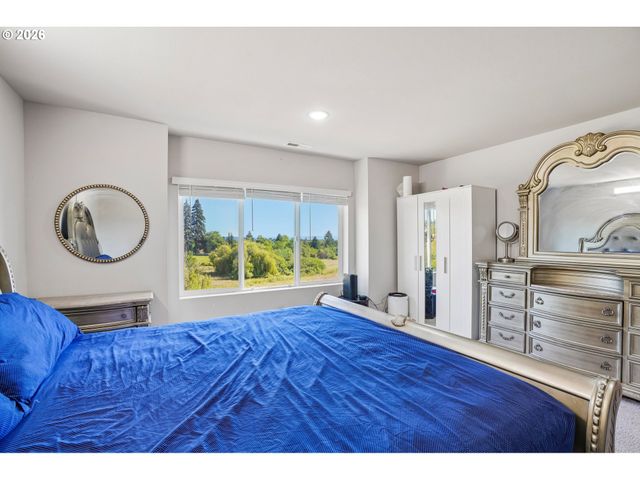 15708 Nw BLUEBLOSSOM St, Portland, OR 97229