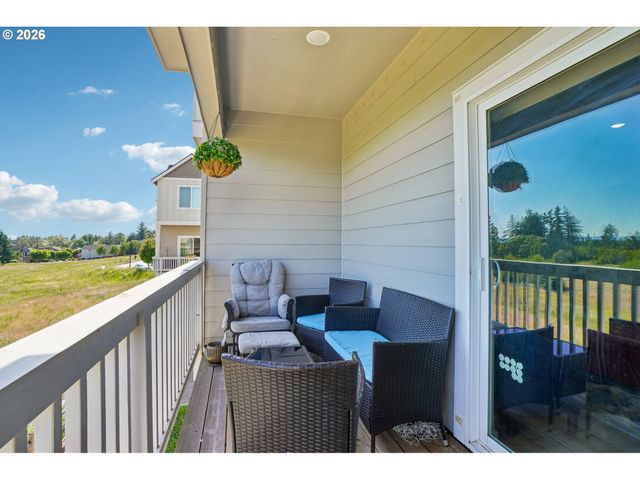 15708 Nw BLUEBLOSSOM St, Portland, OR 97229