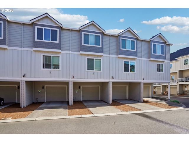 15708 Nw BLUEBLOSSOM St, Portland, OR 97229